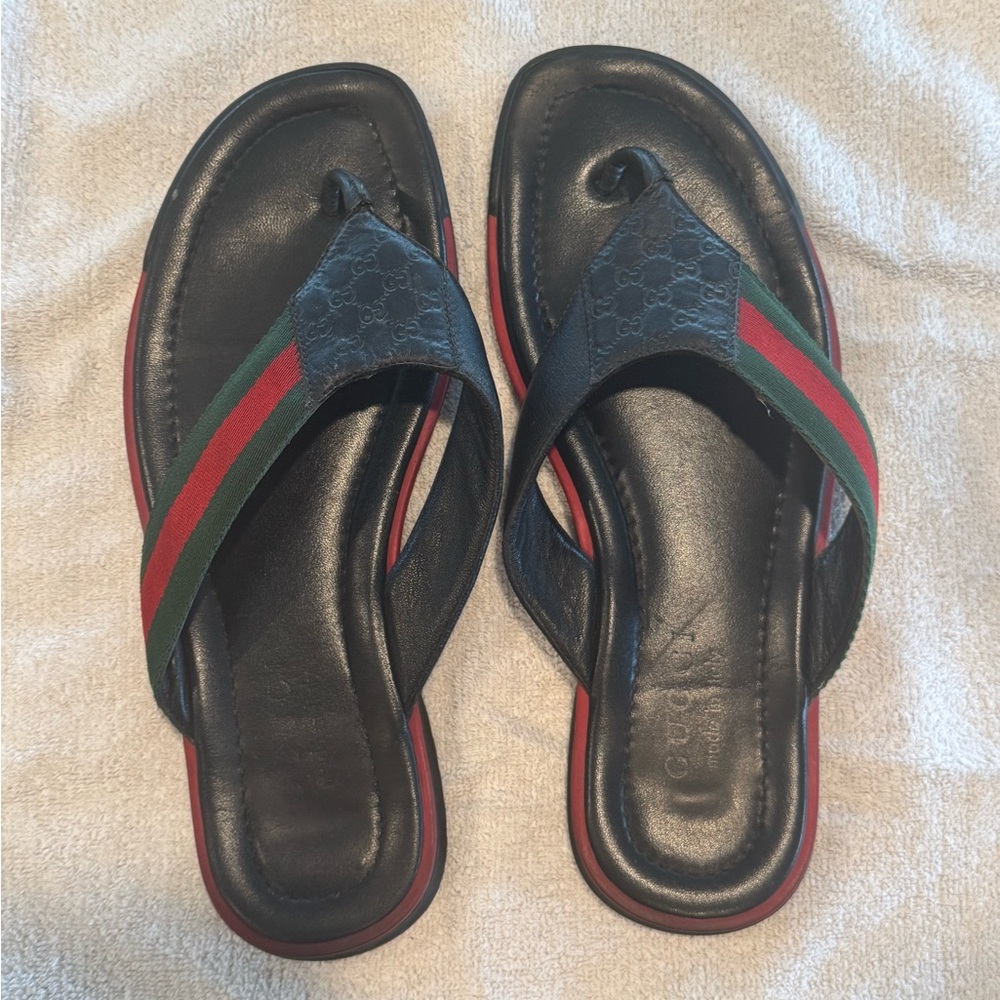Authentic Men’s Gucci Black Leather Flip Sandals